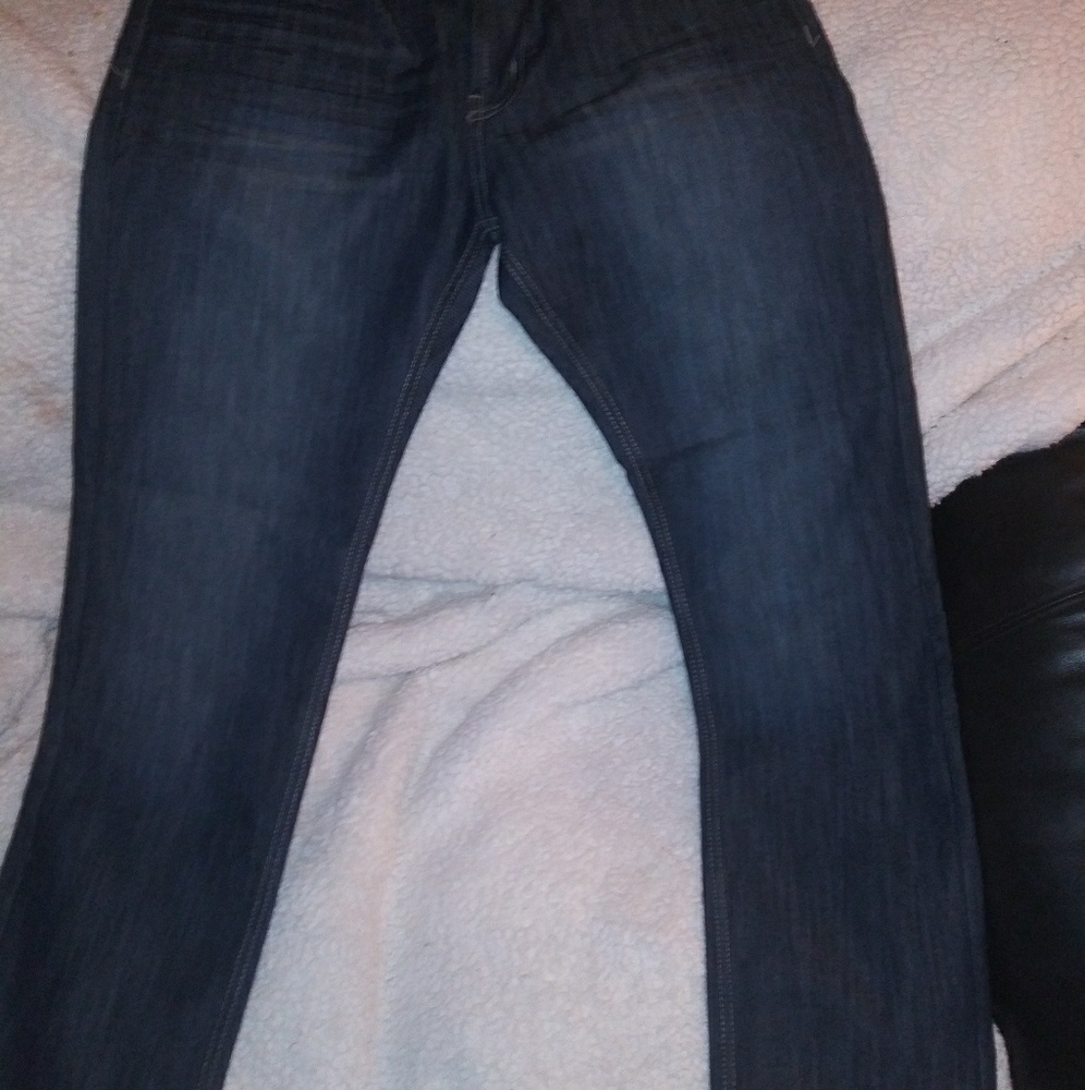 pd&c MENS 34x32 blue jeans.